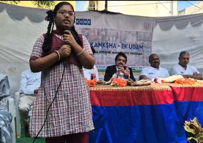 A student addressing the inauguration of the menstrual-hygiene programme with KONE