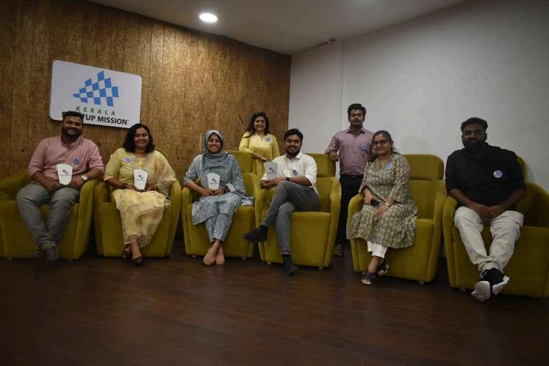 Project Kaushal: trainers and volunteers together after a session
